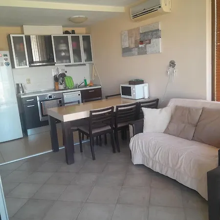 хармани Apartment Sozopol