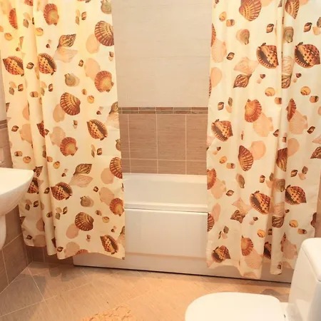 хармани Apartment *